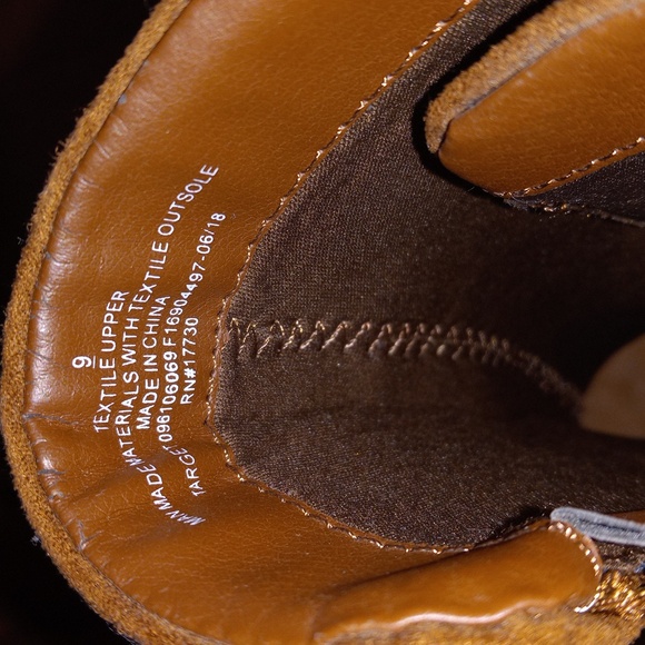 Brown Universal Thread Heeled, ZipUp, Ankle Boots - Picture 8 of 9